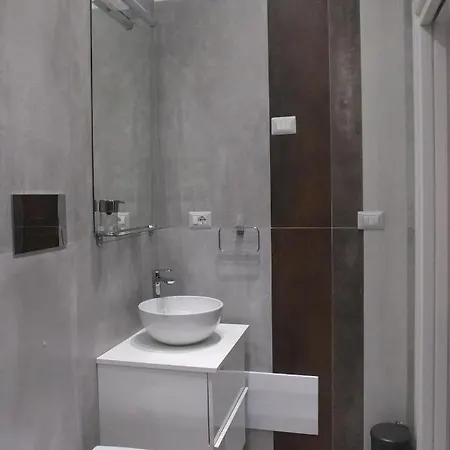 ゲストハウス Prestige House サレルノ